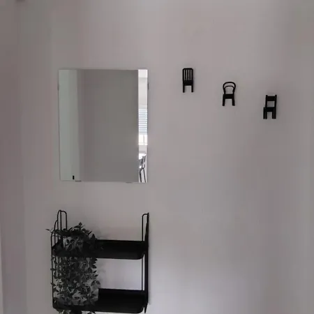 Pinva House *